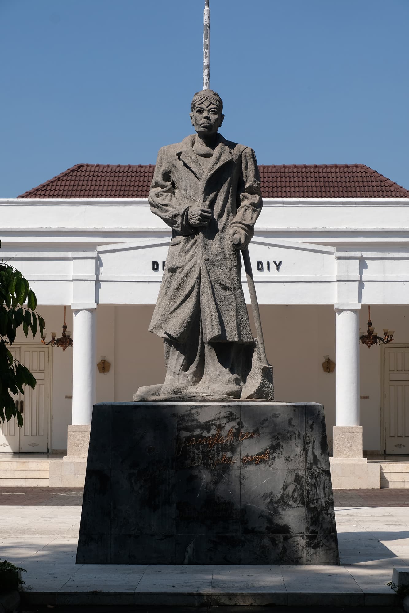 Patung Jenderal Sudirman